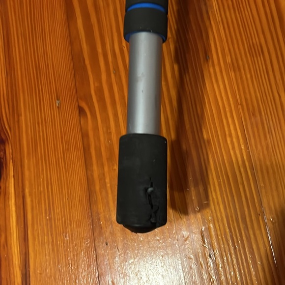 Pure Fitness Multi Purpose Doorway Pull-up Bar - Picture 4 of 6